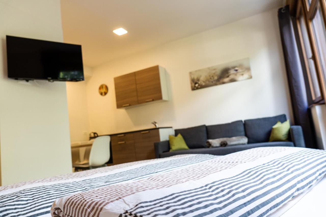Flow Apartments Winkel Studio Merano Exterior photo